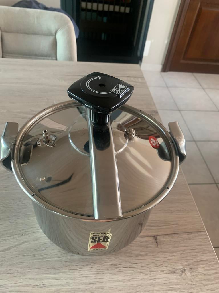 SEB snelkookpan 6 Liter + inzetbakje om te stomen, Inox, Keramische plaat, Nieuw, Ophalen