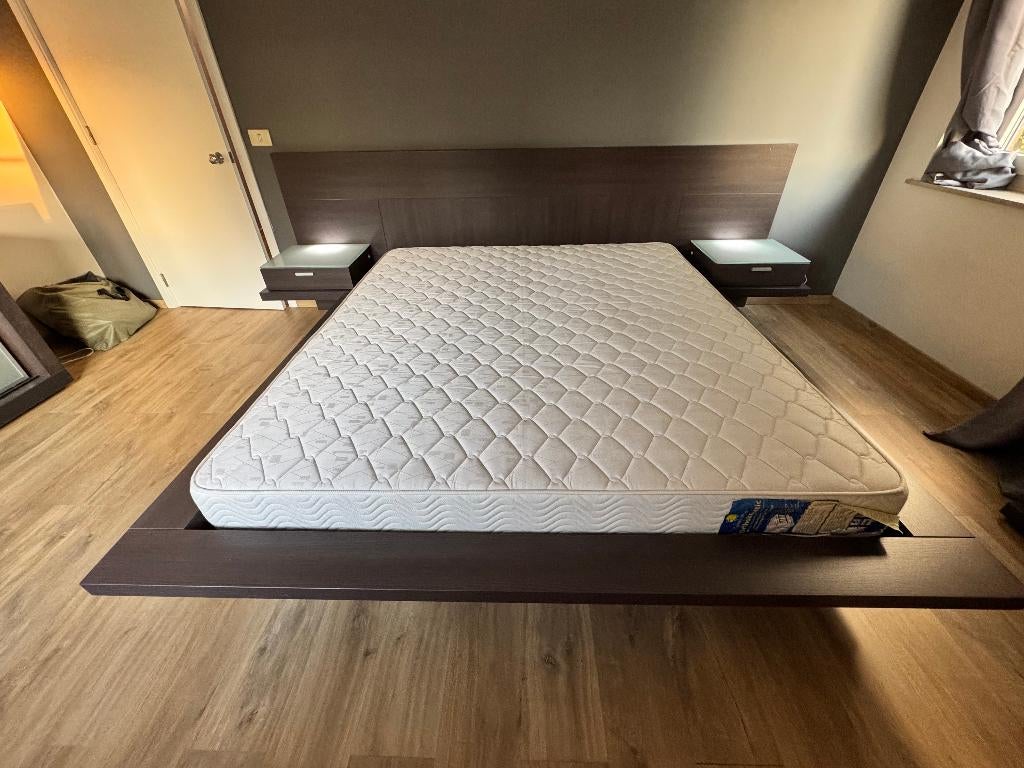 Ensemble lit sommier matelas meuble, Enlèvement, Utilisé, Queen size