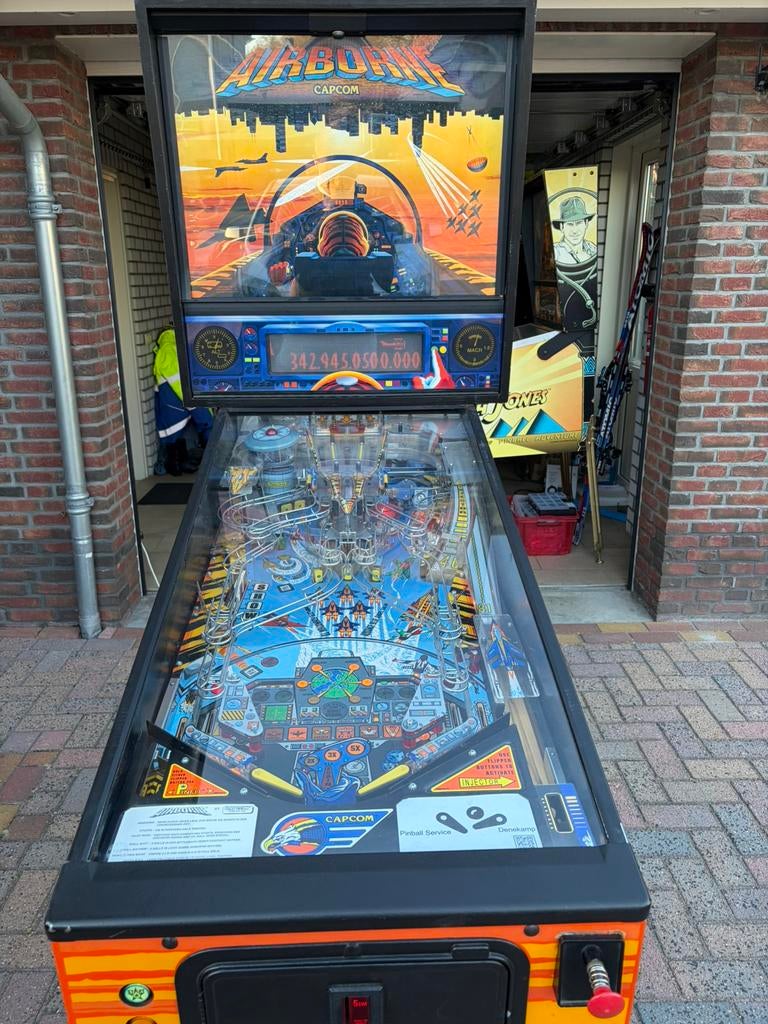 Capcom airborne flipperkast, Verzamelen, Automaten | Flipperkasten, Zo goed als nieuw, Dot-matrix, Flipperkast, Overige merken