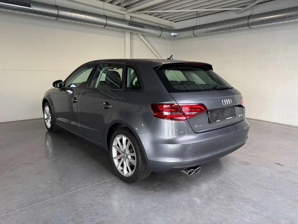Audi A3 Sportback Audi A3 - benzine - navi - 17" velg, Auto's, Euro 5, Gebruikt, Zwart, 4 cilinders