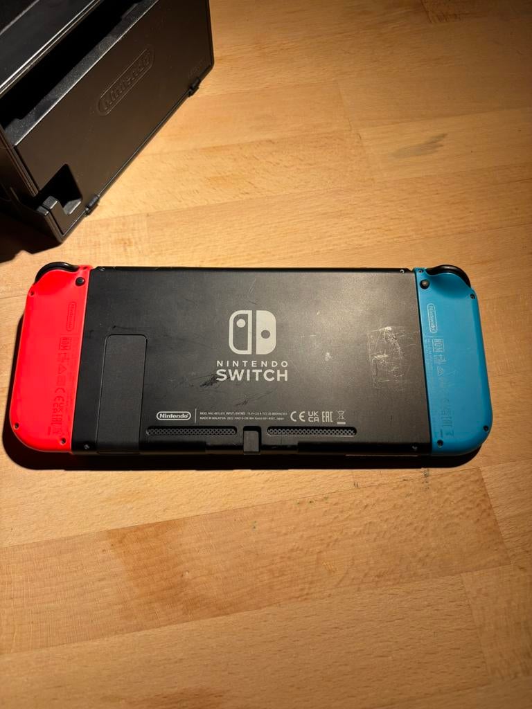 Nintendo switch + luigi mansion, Ophalen of Verzenden, Zo goed als nieuw