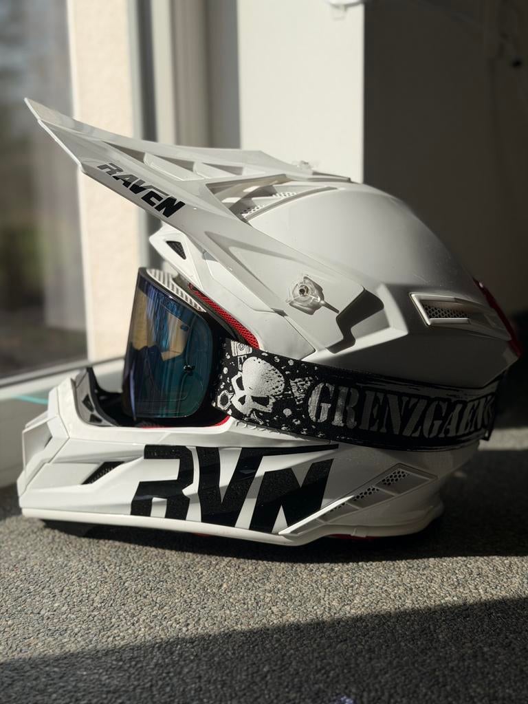 2025 Crosshelm Raven M + gratis crossbril, Motos, Autres marques, M, Casque off road, Enlèvement