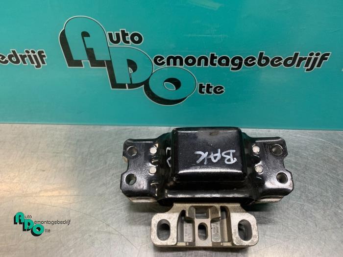 Versnellingsbak Steun van een Volkswagen Golf (Golf 09-), Auto-onderdelen, Ophanging en Onderstel, Volkswagen, Gebruikt, 3 maanden garantie