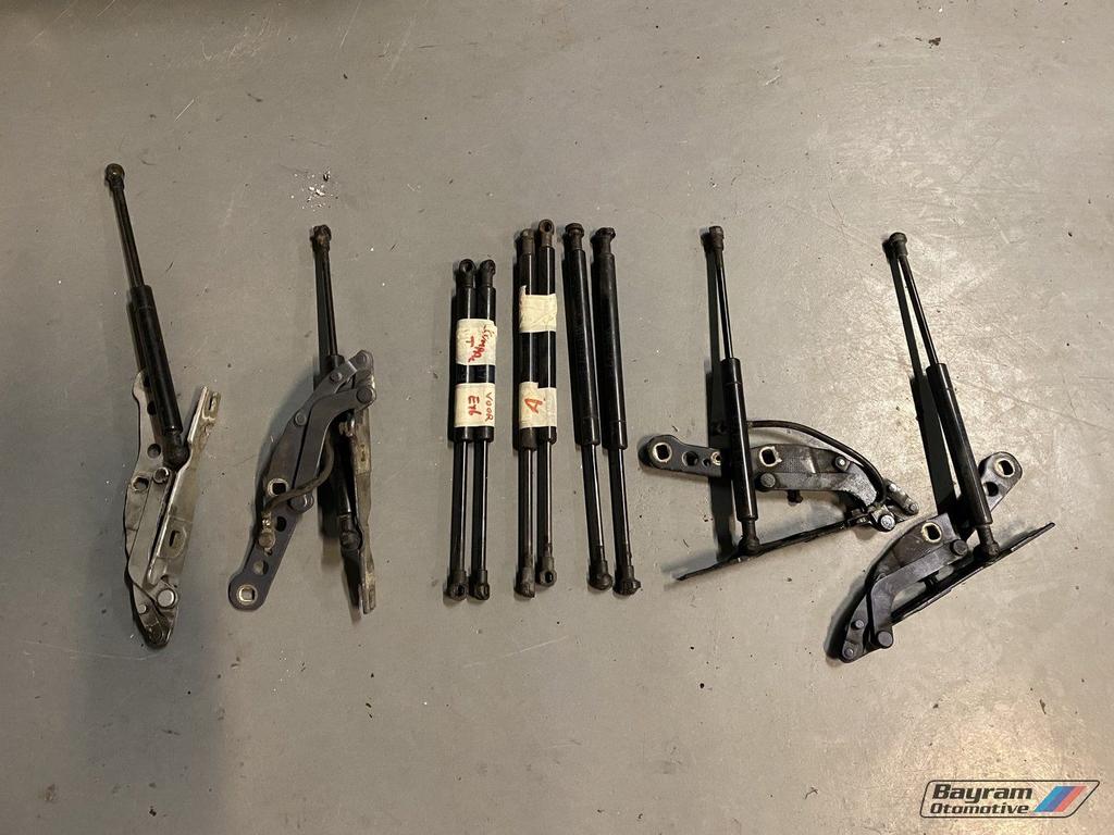 Bmw E46 gasveren motorkap kofferklep scharnier sedan 3-serie, Auto-onderdelen, Gebruikt, -, -, Ophalen of Verzenden