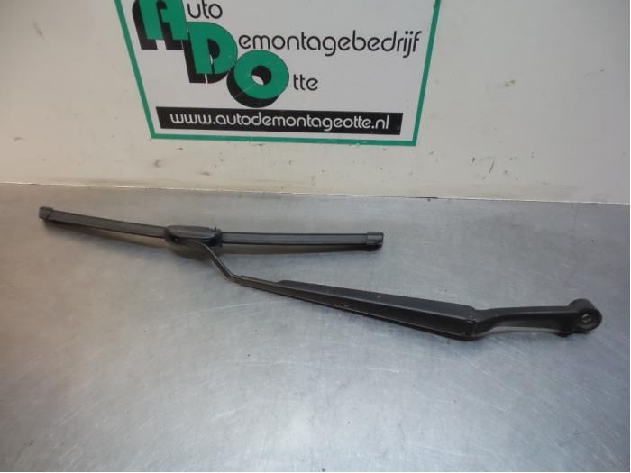 Ruitenwisserarm voor van een Lexus IS 200 (IS 200 99-), Gebruikt, -, -, -