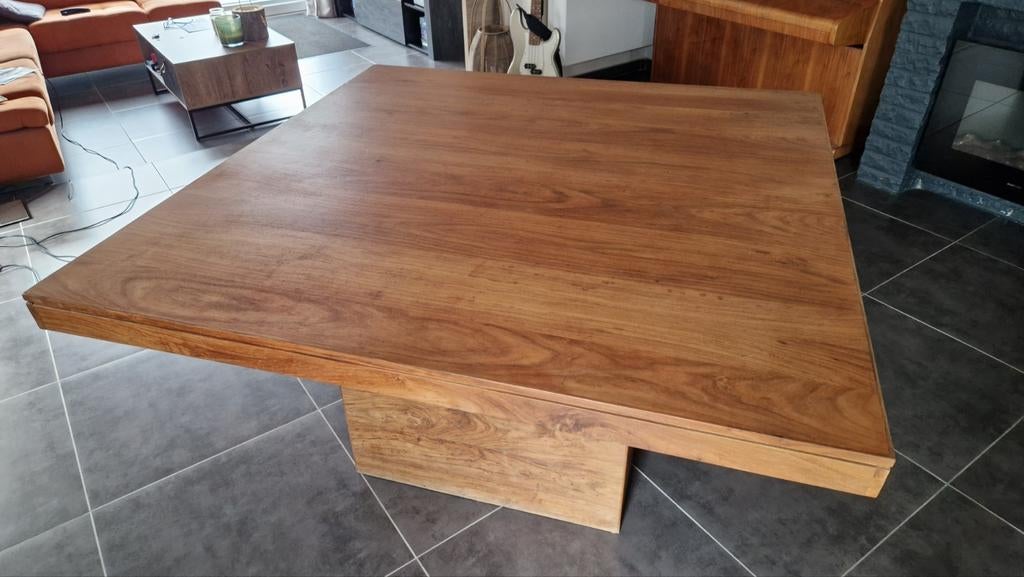 Table carrée en bois 140x140, Maison & Meubles, Enlèvement