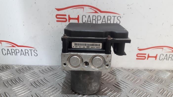 ABS Pomp van een Mercedes B-Klasse, Gebruikt, -, Ophalen of Verzenden, -