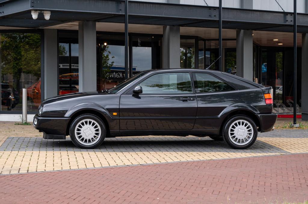 Volkswagen Corrado 2.0 16V (bj 1993), Auto's, 100 kW, 4 zetels, Stof, Zwart