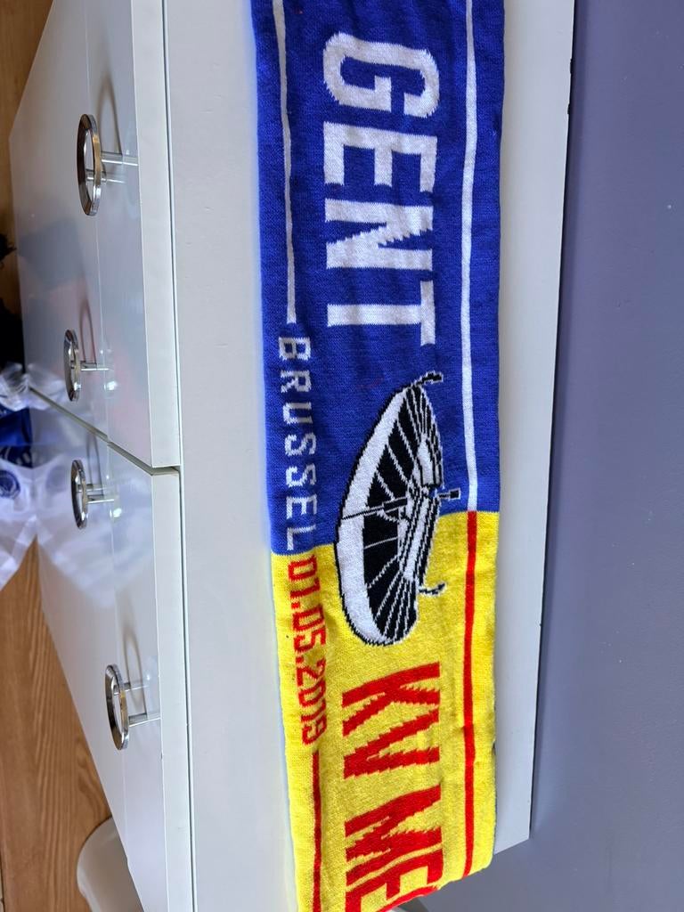 Écharpe officielle - Kaa gent - Kv mechelen, Enlèvement, Comme neuf, Fanion ou Écharpe