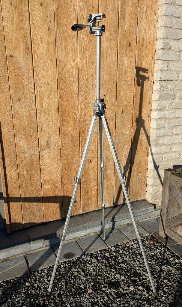 Velbon VS-3 tripod, Audio, Tv en Foto, Fotografie | Statieven en Balhoofden, Gebruikt, 150 tot 175 cm, Met balhoofd, Ophalen of Verzenden