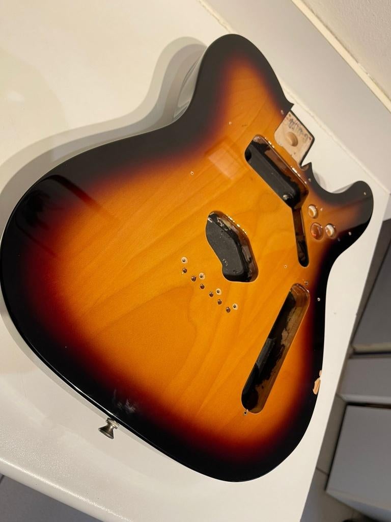 Echt FENDER body Telecaster Body 2-Color Sunburst, Muziek en Instrumenten, Instrumenten | Onderdelen, Ophalen of Verzenden, Gebruikt