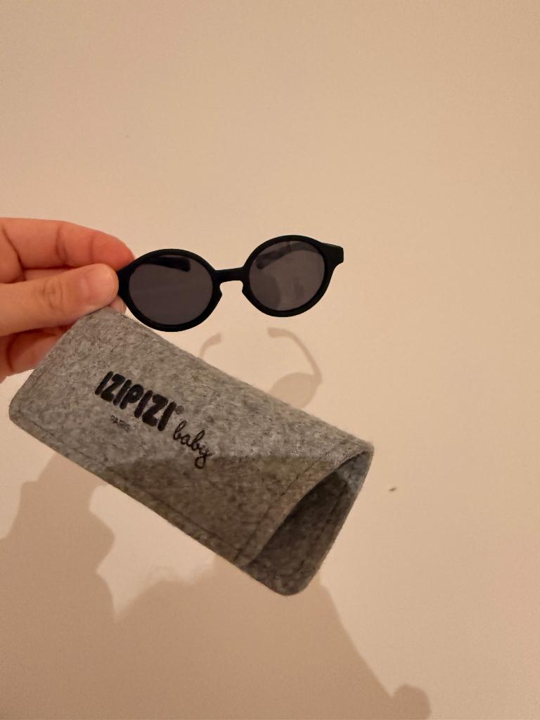 Baby zonnebril, Ophalen, Zo goed als nieuw, Izipizi