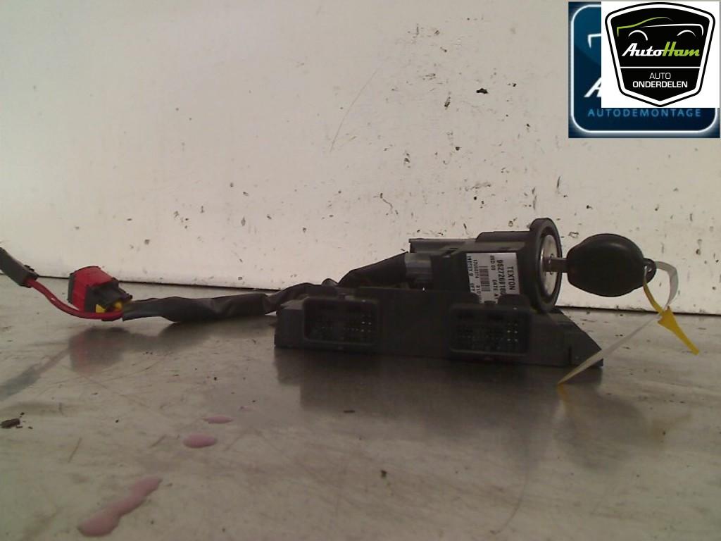 ORDINATEUR GESTION COMMUTATEUR ALLUMAGE 206 (2A / C/H/J/S), Utilisé, Peugeot