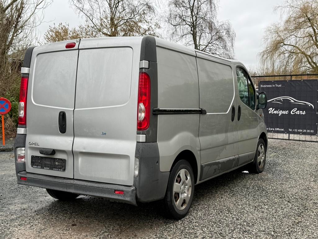 Opel Vivaro 2.0 CDTi / 2012 / 3 zit GEISOLEERD / Euro 5 2012, Auto's, Euro 5, Airbags, Bedrijf, 66 kW