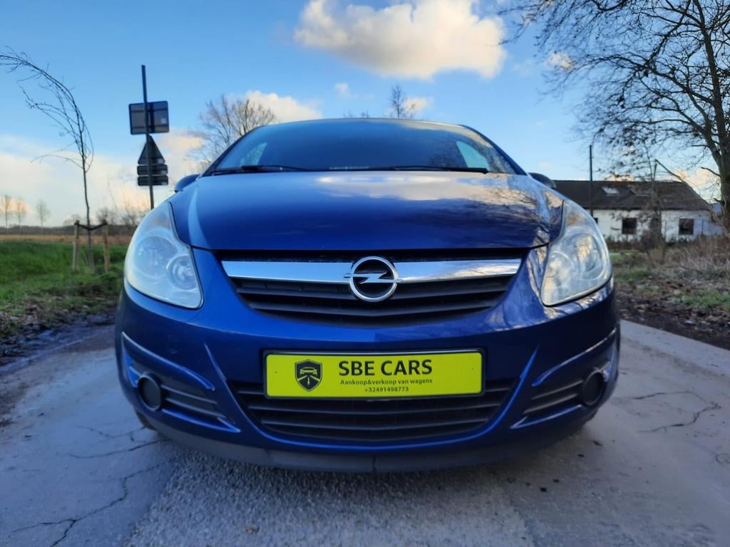 Opel Corsa 1200cc en excellent état avec seulement 108, 00 k, Autos, Opel, Achat, Entreprise, Boîte manuelle, Noir