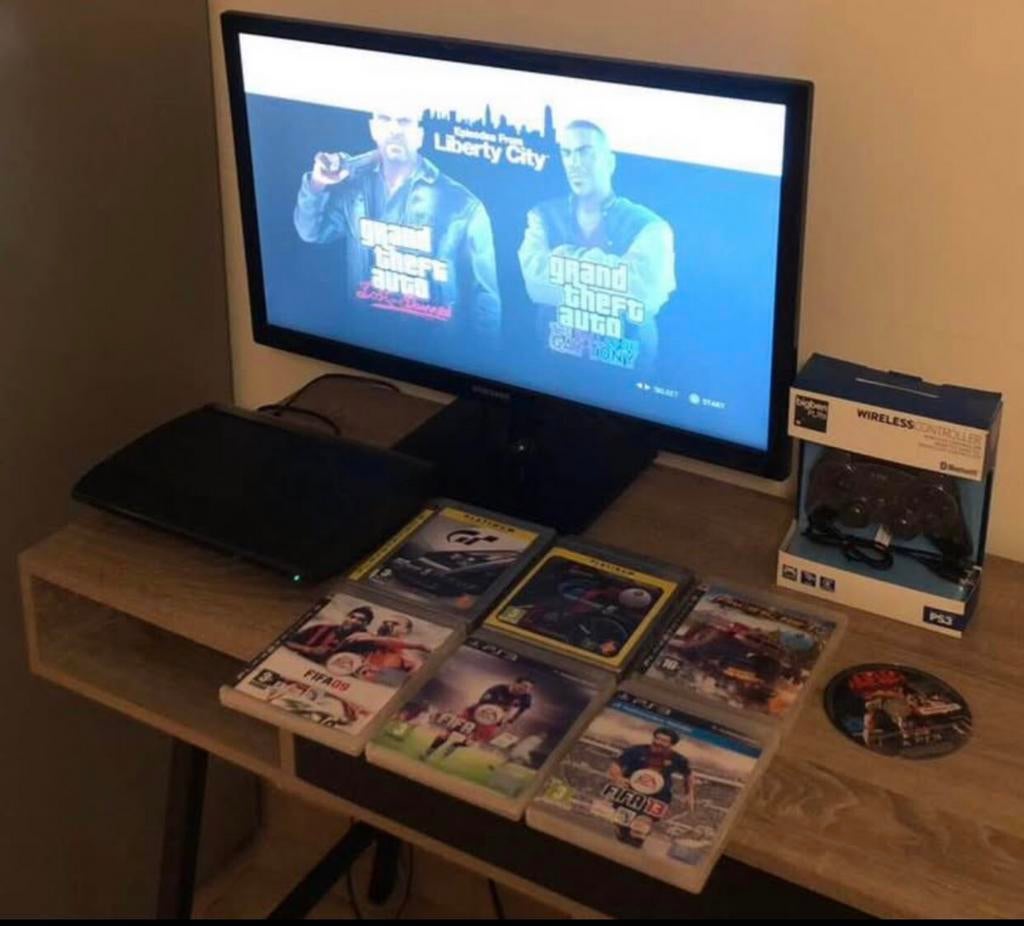 Sony PS3 CECH-4204C 500gb met 7 games, Games en Spelcomputers, Spelcomputers | Sony PlayStation 2, Met games, Zwart, Ophalen of Verzenden