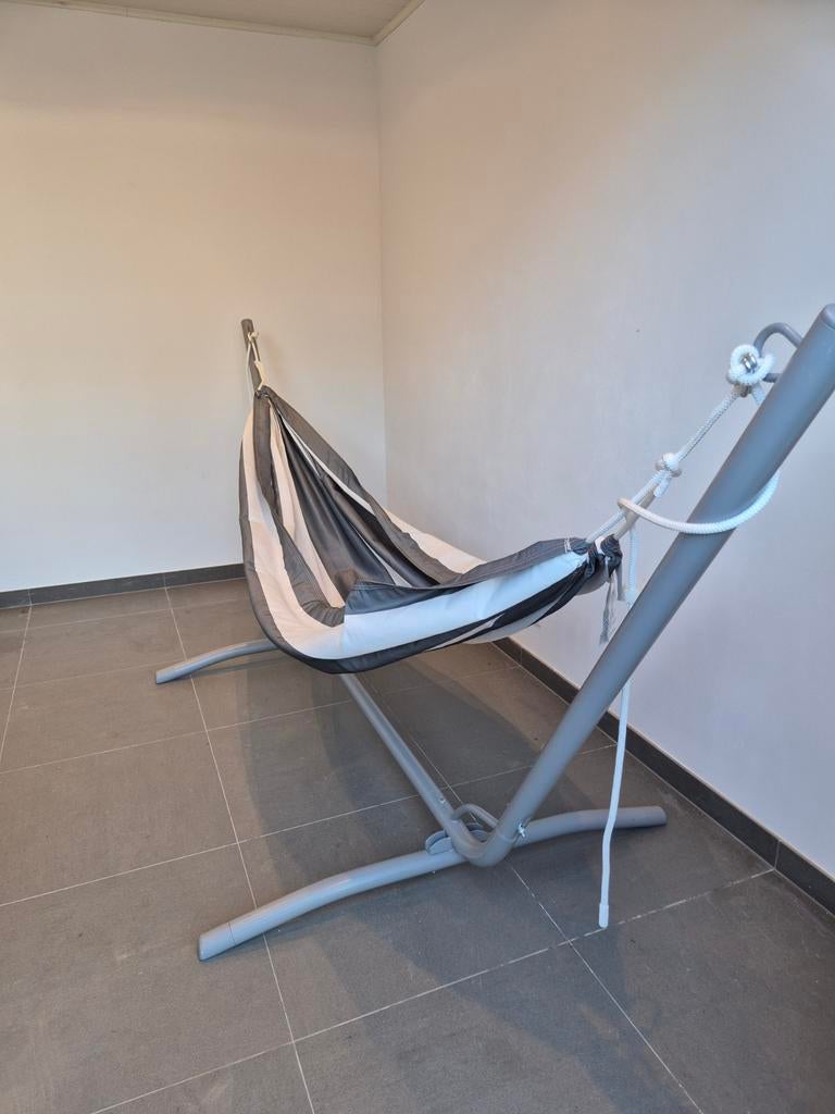 Hangmat met standaard – zo goed als nieuw, Tuin en Terras, Ophalen, Binnen, Met standaard
