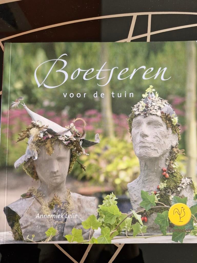 Boek 'Boetseren voor de tuin', Boeken, Ophalen of Verzenden, Zo goed als nieuw
