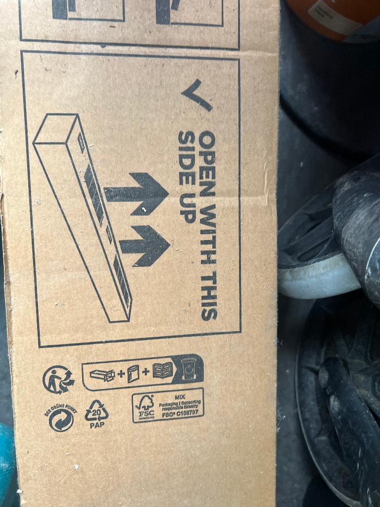 Store Thule avec adaptateur VW T5-T6 + kit tendeurs 307916, Caravanes & Camping, Enlèvement, Neuf