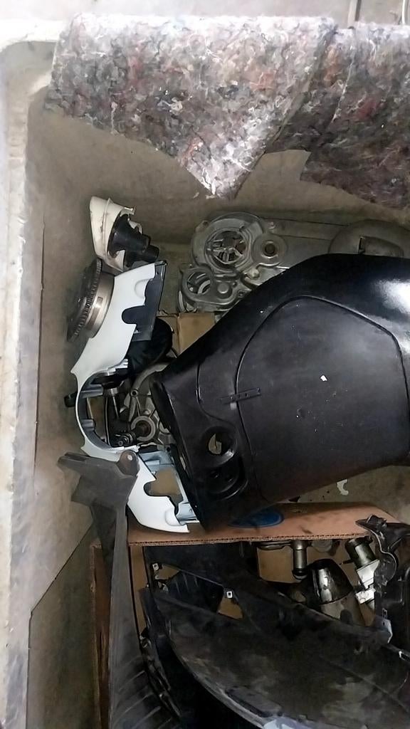 Mbk booster en zip 2000 onderdeelen, Motoren, Ophalen of Verzenden