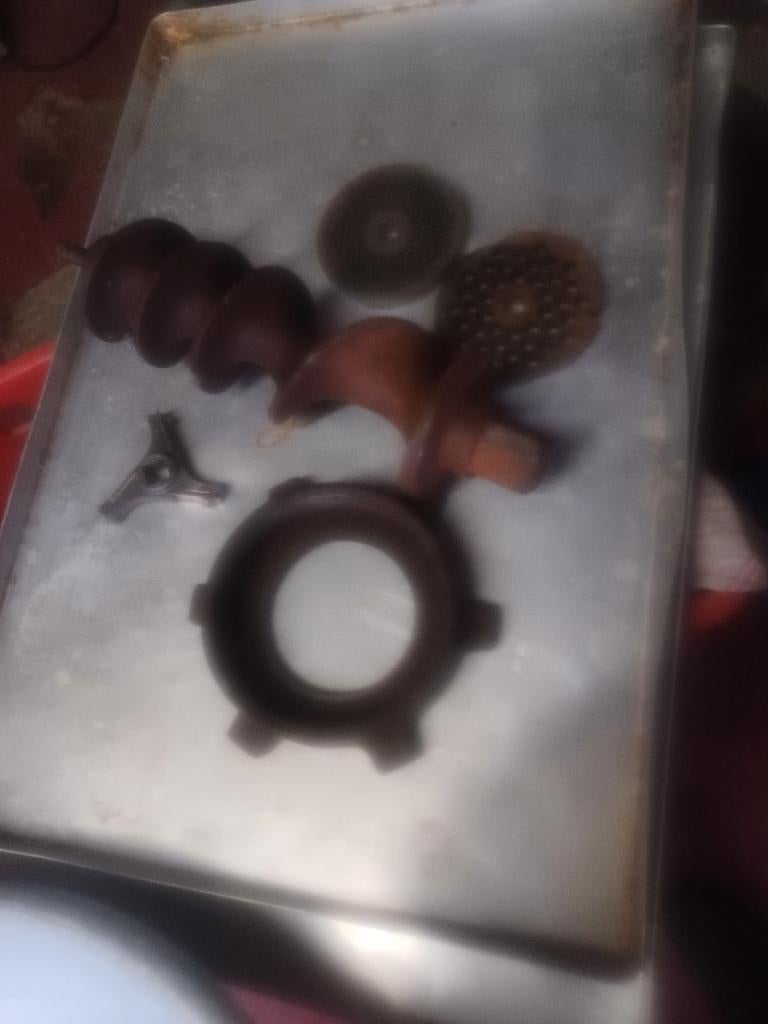 Hachoir  a viande, Enlèvement