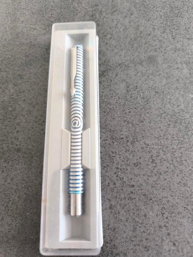 Stylo plume Vintage Parker Vector Special Edition @, Enlèvement ou Envoi, Neuf, Stylo, Parker