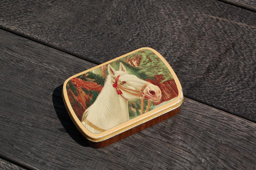 Ancienne boite à tabac en fer blanc - JOB, Enlèvement ou Envoi, Utilisé, Boite à tabac ou Emballage