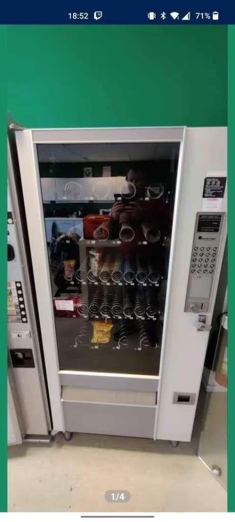 Ongekoelde snackautomaat, Ophalen