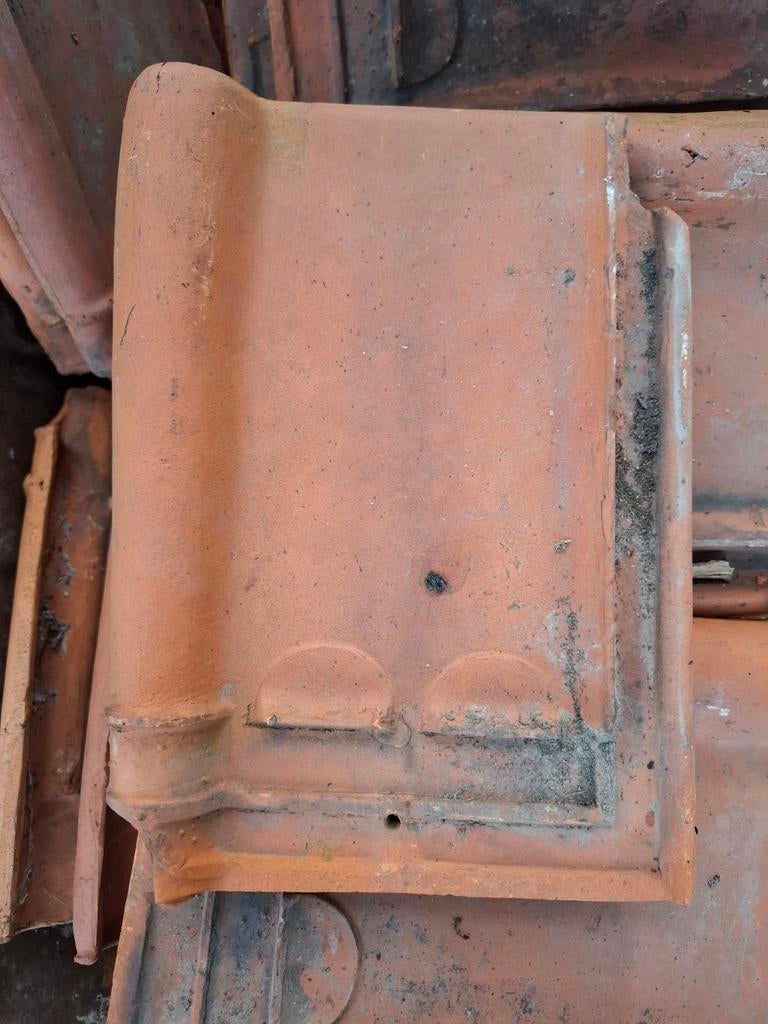 Oude dakpannen, verschillende merken in terracotta, Ophalen, Gebruikt, Rood, Dakpannen
