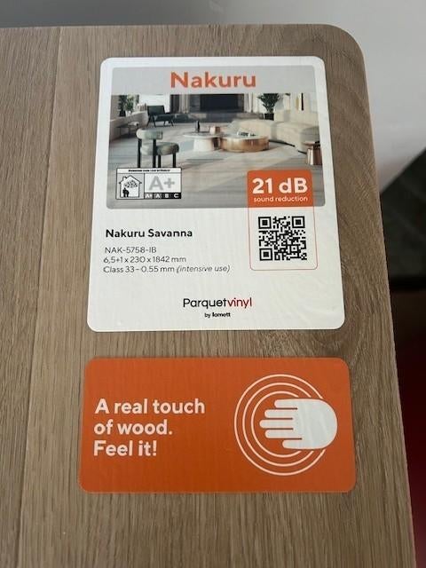 Parquet en vinyle Nakura Savanna, surplus, non ouvert, Bricolage & Construction, Planches & Dalles, Neuf, Bois, Moins de 5 m²