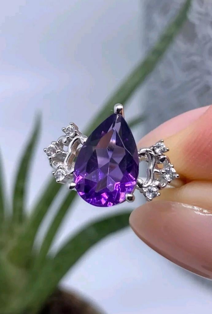 Très belle bague en argent massif avec grande améthyste, Bijoux, Sacs & Beauté, Bagues, Neuf, Enlèvement ou Envoi, Violet, Argent