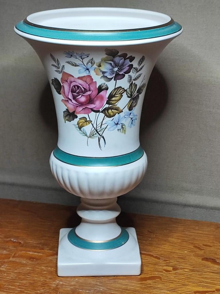 Flora Plateel Gouda Holland, Antiek en Kunst, Ophalen of Verzenden