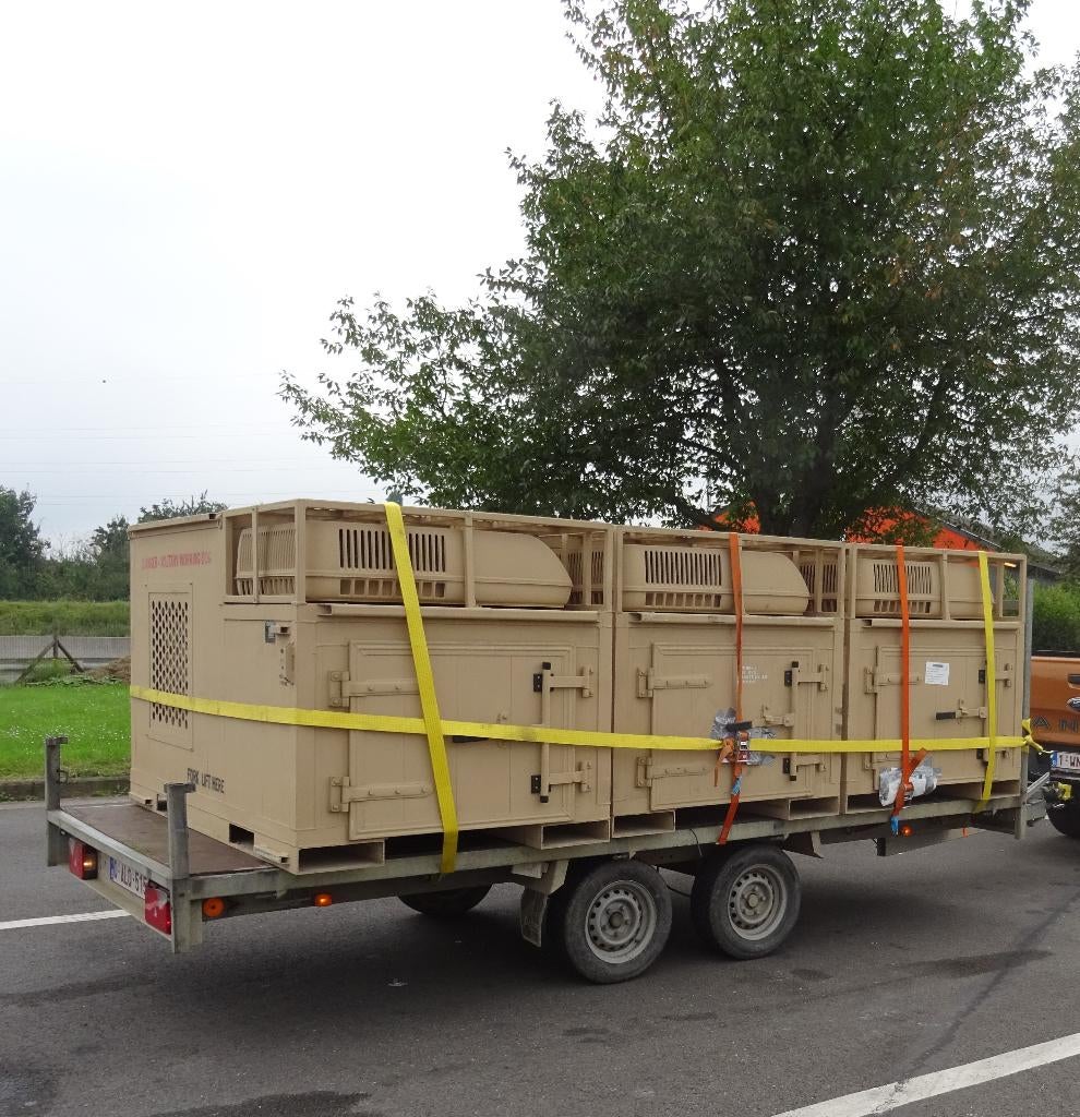 Conteneur clim /transport Dogs USarmy 2 modèles alu! unique, Zakelijke goederen, Machines en Bouw | Keten en Containers, Ophalen