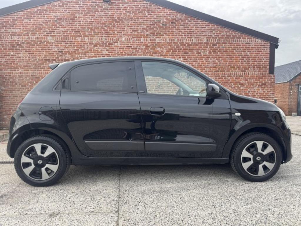Renault twingo 1.0i "LIMITED" airco/cruise/pdc/75 000km/5d, Auto's, Voorwielaandrijving, 4 zetels, https://public.car-pass.be/vhr/84392087-58c6-4382-853a-80b6edda69a6