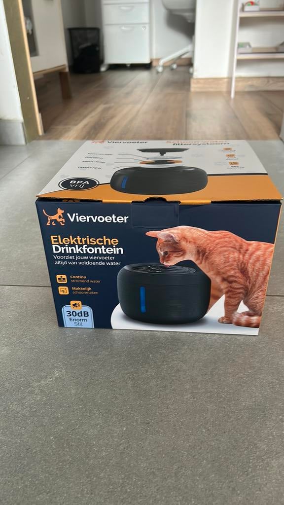 Viervoeter Drinkfontein -Ronde waterfontein Katten en Honden, Dieren en Toebehoren, Ophalen of Verzenden