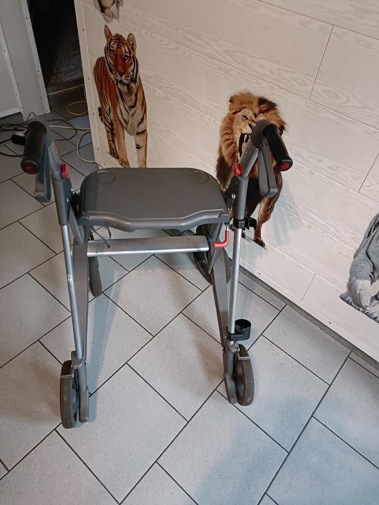 Tribune déambulateur pliable aluminium avec 4 roues freins, Ophalen, Opvouwbaar