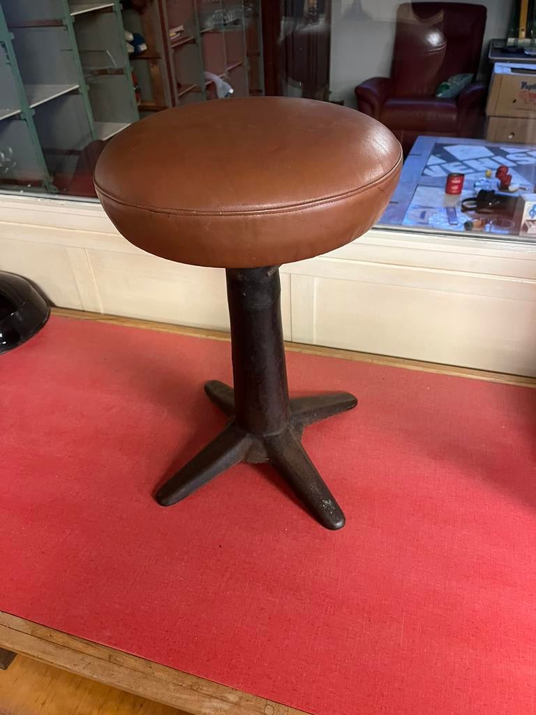 Tabouret industriel réglable en hauteur, Enlèvement