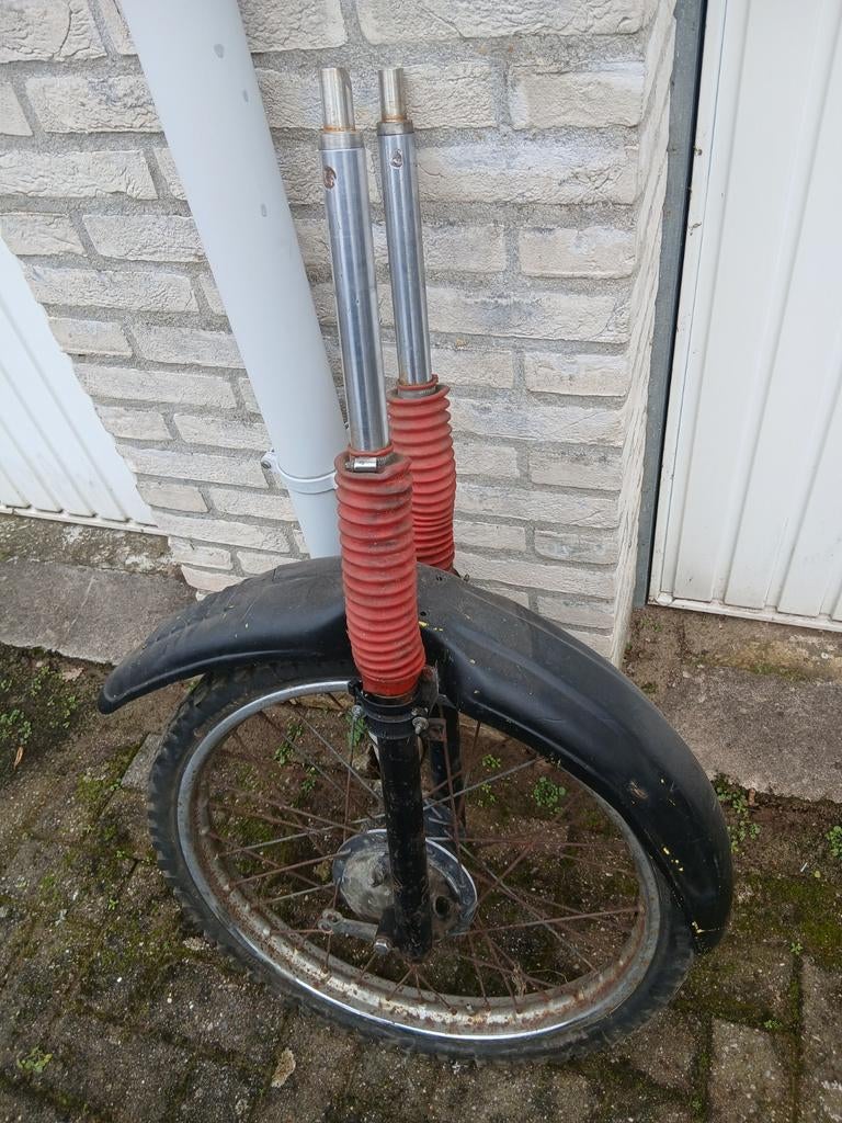 Honda m voorvork en velg, Ophalen