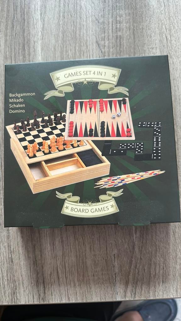 4 games in 1 set, Een of twee spelers, Ophalen of Verzenden, Nieuw