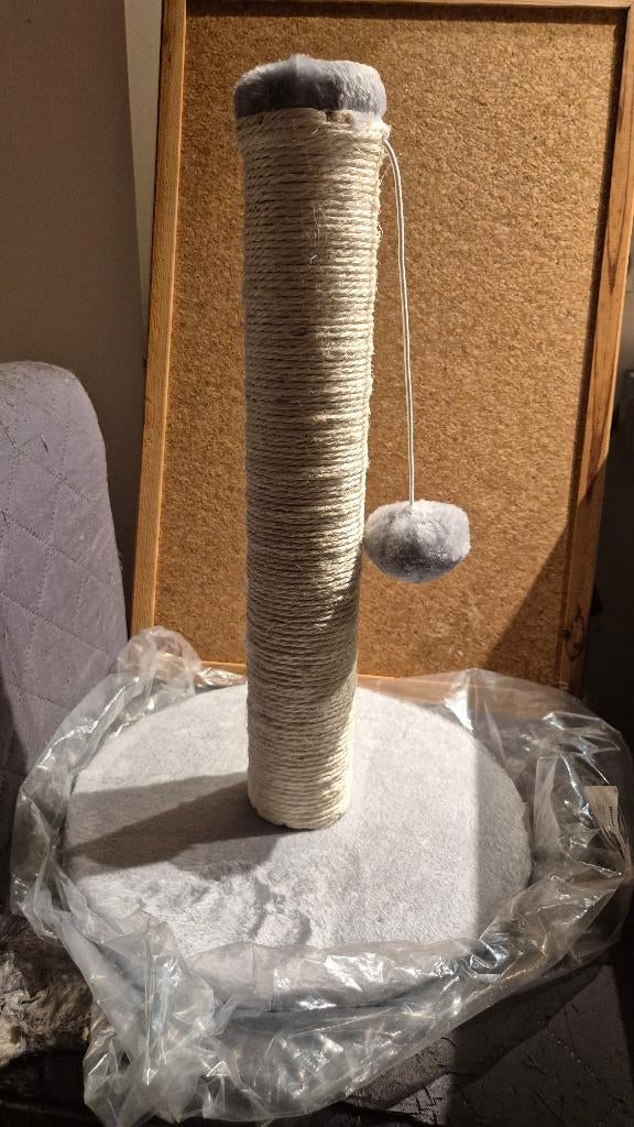 Arbre à chat avec jouet - 42 cm - neuf, Enlèvement ou Envoi, Neuf, Griffoir