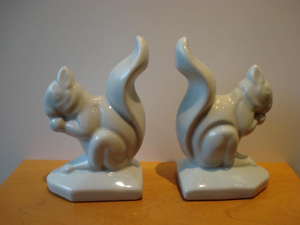 ART DECO ca 1930 boekensteun figurines eekhoorns Fontinelle, Enlèvement ou Envoi