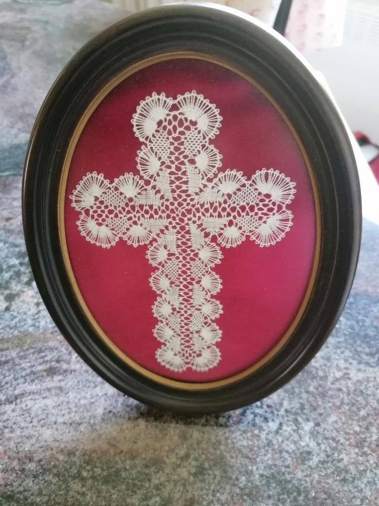 Diverses œuvres de dentelle faites à la main à vendre, Maison & Meubles, Enlèvement, Comme neuf