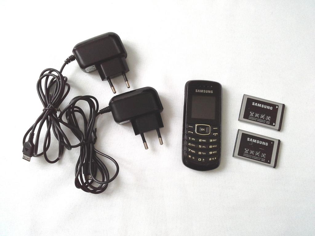 Téléphone Samsung GT-E1080 avec 2 batteries et 2 chargeurs, Télécoms, Téléphonie mobile | Samsung, Autres modèles, Enlèvement ou Envoi