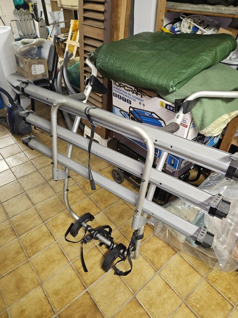 Fietsenhouder, Ophalen, 3 fietsen of meer, Gebruikt, Fietsendrager-accessoire