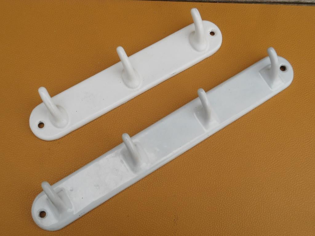 Geëmailleerde gietijzeren handdoekhaken, Ophalen