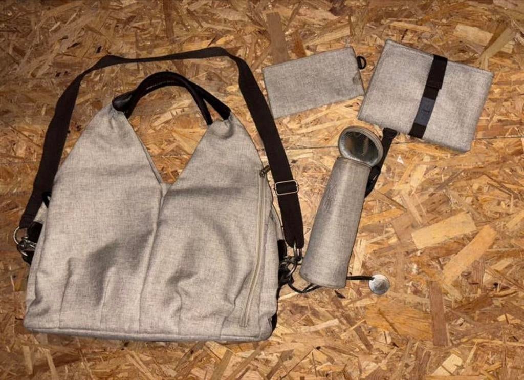Sac à langer Lässig avec accessoires — Bon état, Enfants & Bébés, Enlèvement ou Envoi, Comme neuf
