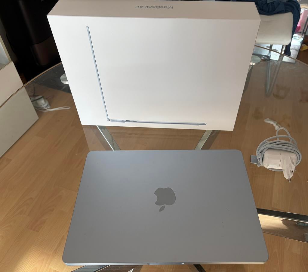 Apple MacBook Air (M4, 2025), Computers en Software, Apple Macbooks, 256 GB, Verzenden, 13 inch, Zo goed als nieuw