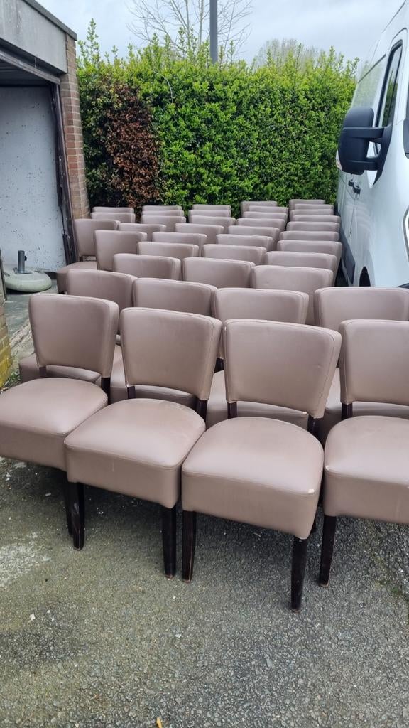 42 chaises horeca restaurant  livraison possible, Articles professionnels, Enlèvement