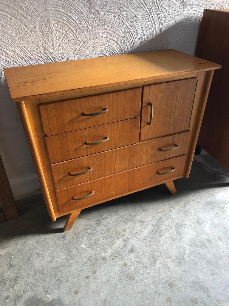Leuk vintage retro kastje ladekastje tv-kastje ‘60, Huis en Inrichting, Kasten | Dressoirs, Ophalen, Gebruikt, Met deur(en)