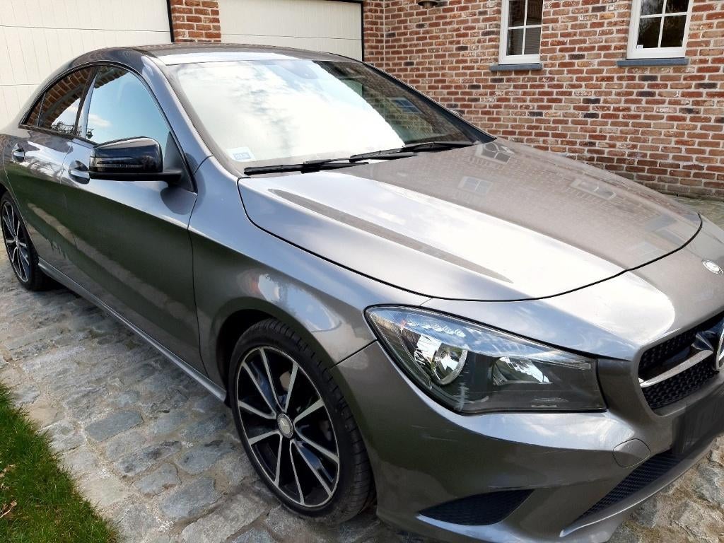 MERCEDES CLA 200 CDI URBAN LINE, Auto's, Voorwielaandrijving, Zwart, 109 g/km, Particulier